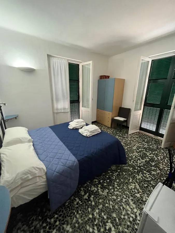 Yolo Rooms Bonassola Affittacamere