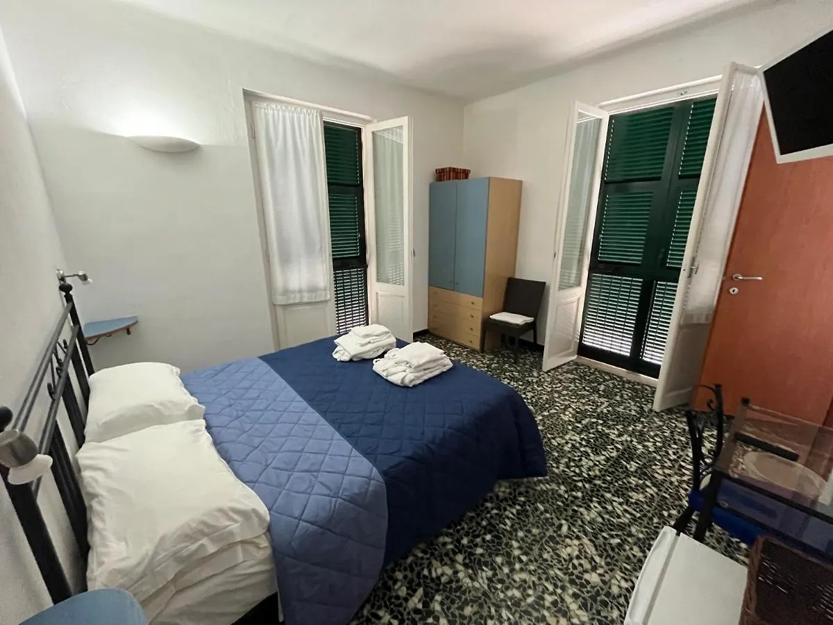 Pensión Yolo Rooms Bonassola